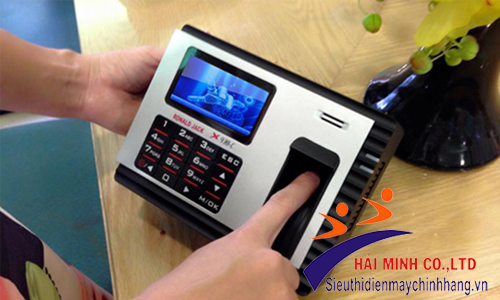 máy chấm công vân tay chính hãng